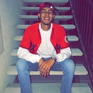 Meet your Posher, Cesar